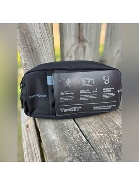 Samsonite USB Cable Pass Through Travel TecKIT Bag New